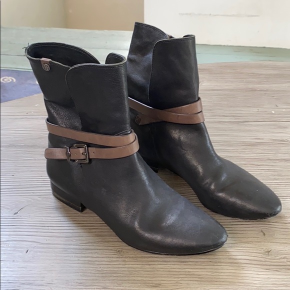 BCBG Max Azria black boots - Picture 1 of 7